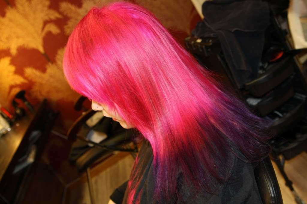 rosa hår sundsvall